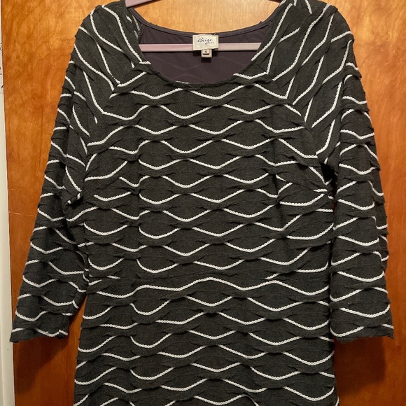 Beige by Eci Casual Abstract Midi Dress - Picture 4 of 4